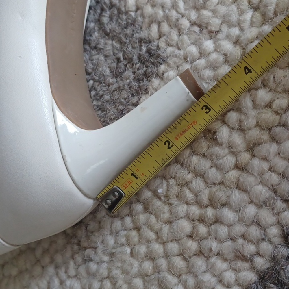 Bandolino Leather Booties - Picture 14 of 16